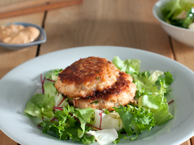 Smoked Salmon Burgers with Kefir Lime&nbsp;Aioli